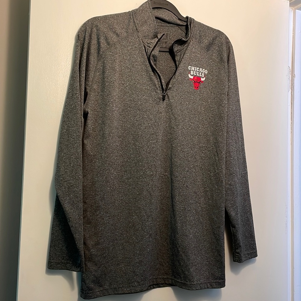 Small, Chicago Bulls quarter zip